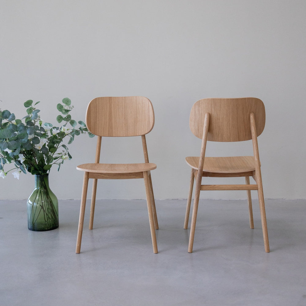 Pack of 2 or 4 Varde Dining Chairs, Solid Oak Wood Frame