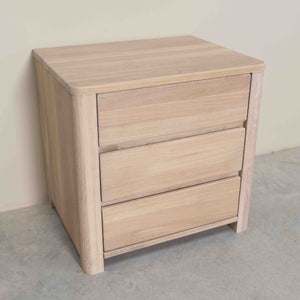 Elsa 30 oak solid wood coffee table, 56,4 x 44 x 55 cm. | NordicStory