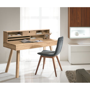 NordicStory Einstein 2 solid oak desk with floating shelves