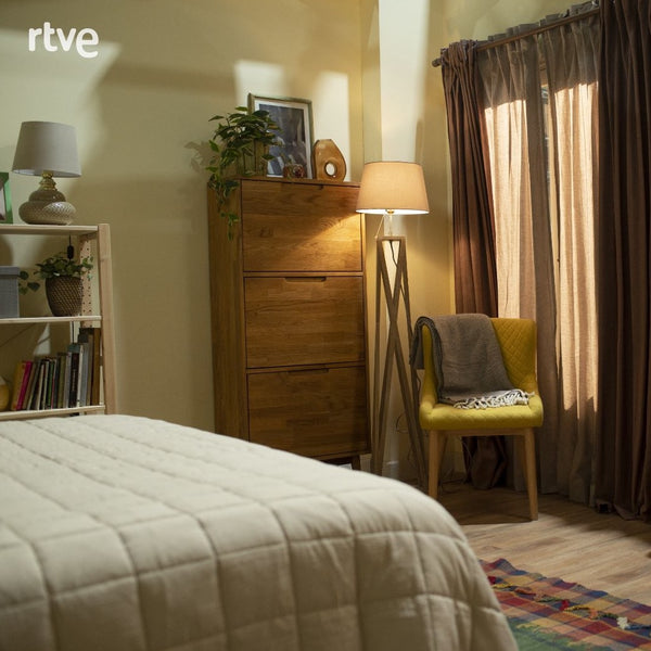 NordicStory Shoe rack in oak solid wood