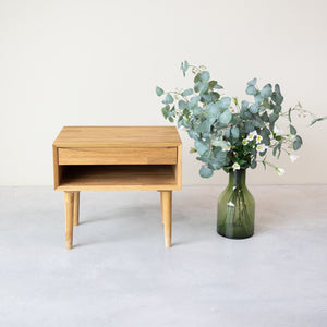 NordicStory Bedside table in solid oak wood