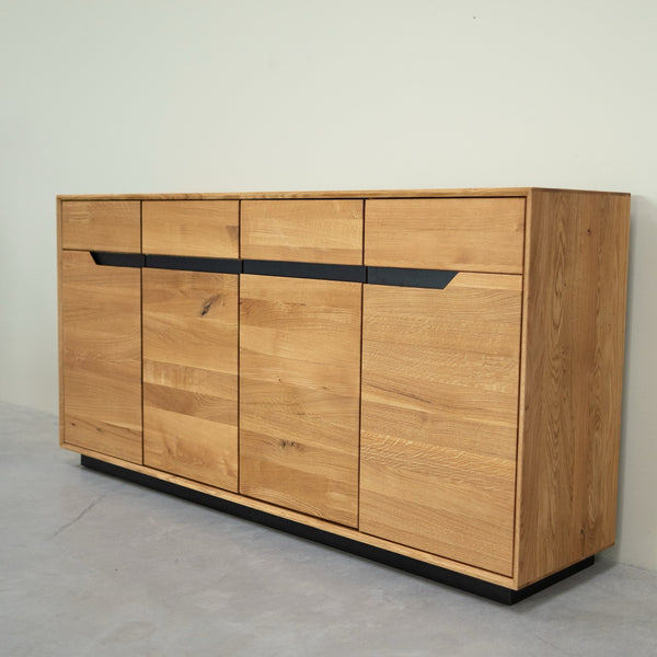 NordicStory Bremen oak solid wood sideboard, 180 x 42 x 90 cm.