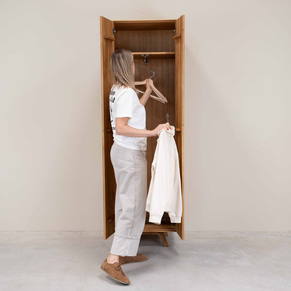 NordicStory Cabinet with 2 doors in solid oak Geneva, 60 x 45 x 200 cm.