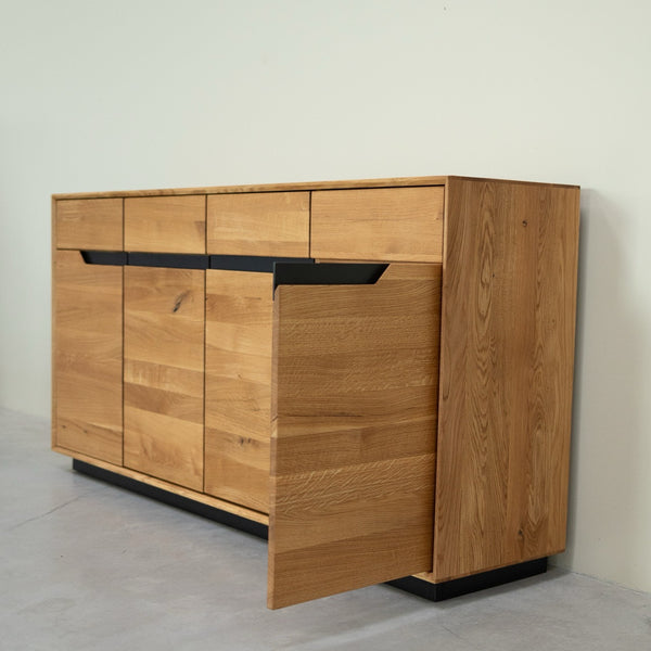 NordicStory Bremen oak solid wood sideboard, 180 x 42 x 90 cm.
