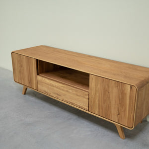 NordicStory TV stand in solid oak Geneva 2, 180 x 45 x 55 cm.