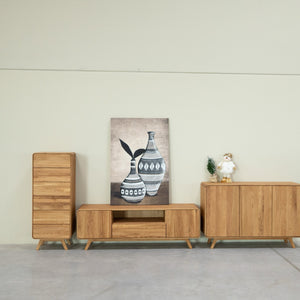 NordicStory TV stand in solid oak Geneva 2, 180 x 45 x 55 cm.