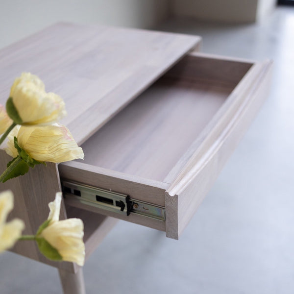 NordicStory Bedside table in solid oak wood