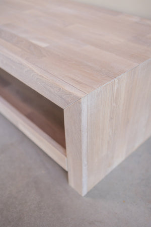 NordicStory TV stand in solid oak wood