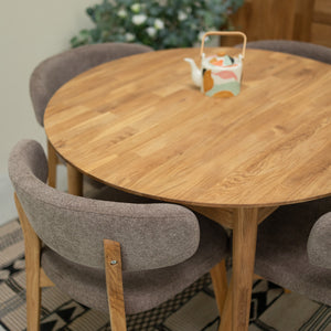 Round extendable dining table in solid oak Escandi 6, 93-123 x 93 x 75 cm