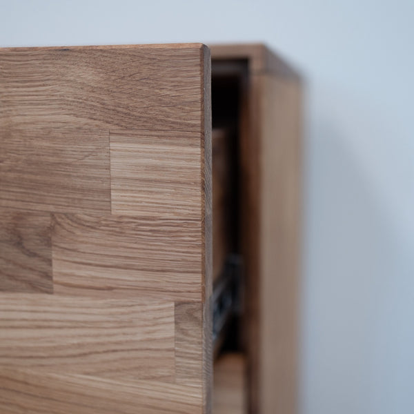 Escandi 4 solid oak dresser chest of drawers