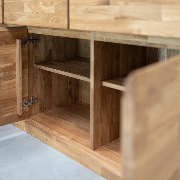 Utah solid oak dresser chest of drawers