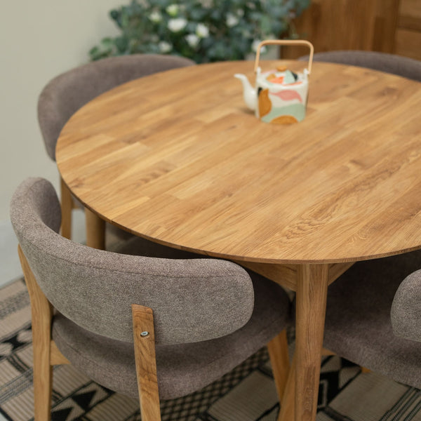Round extendable dining table in solid oak Escandi 3, 100-130 x 100 x 75 cm | NordicStory