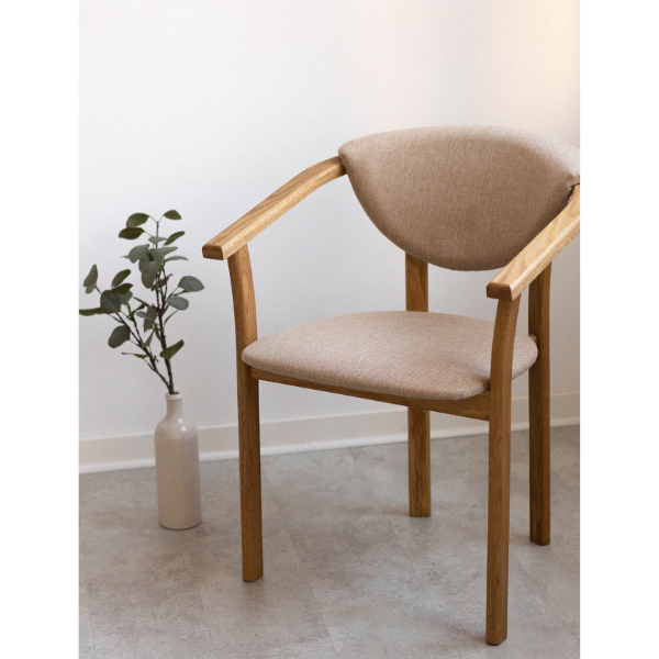 Pack of 2 or 4 Alexis Dining Chairs, Solid Oak Frame, Beige Upholstery | NordicStory