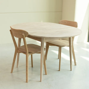 Round extendable dining table in solid oak Escandi 3, 100-130 x 100 x 75 cm | NordicStory