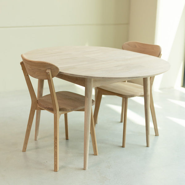 Round extendable dining table in solid oak Escandi 3, 100-130 x 100 x 75 cm | NordicStory