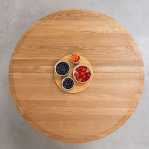 Round extendable dining table in solid oak Carmen | NordicStory