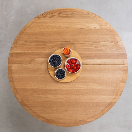 Round extendable dining table in solid oak Carmen | NordicStory