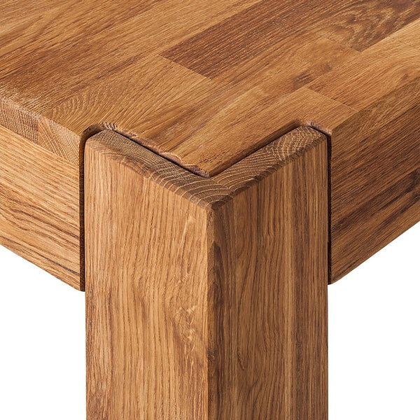 NordicStory Extending dining table in solid oak wood