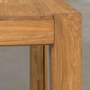NordicStory Extending dining table in solid oak wood