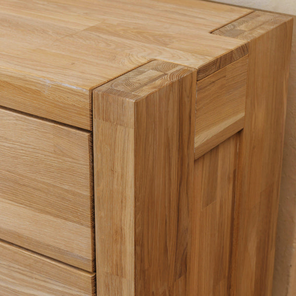 Chest of 4 drawers in solid oak wood Scandinavian style