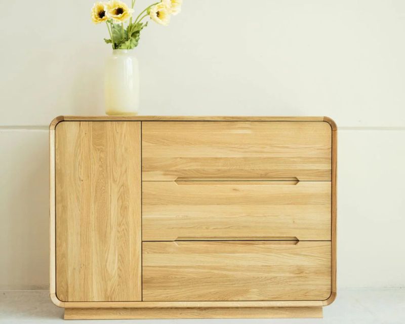 What types of sideboards are available at Roble-Store?