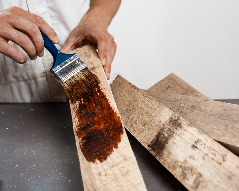 Restoring wooden chests of drawers: step by step