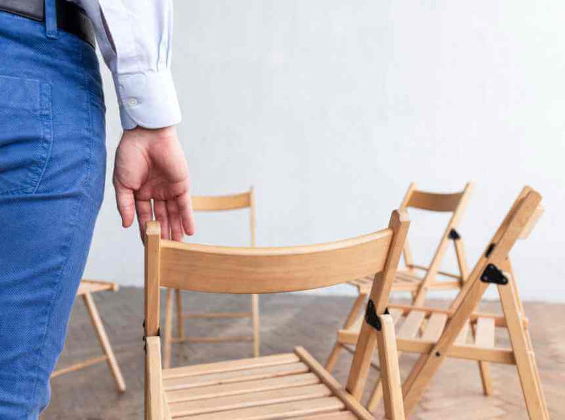 How to protect the wood of your chairs and tables