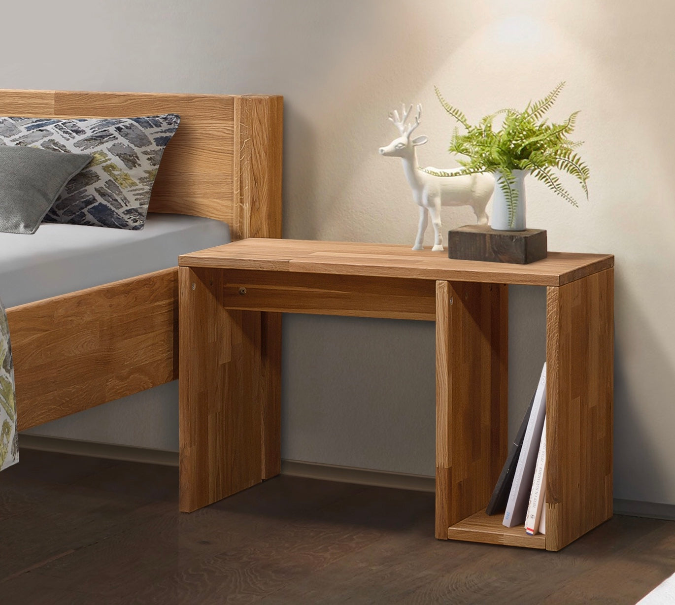How to choose bedside tables for your bedroom
