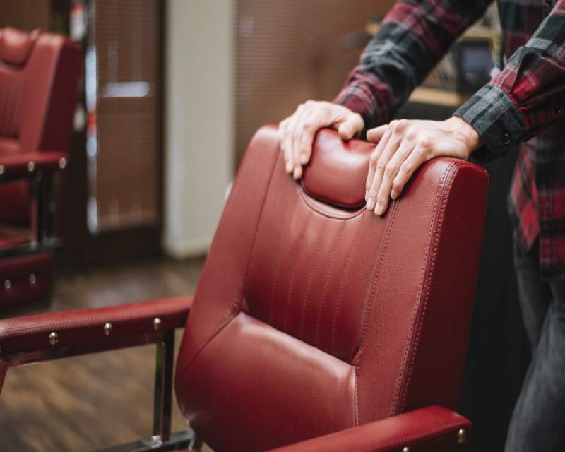 upholster chairs with leatherette