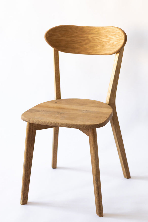 Pack of 2 or 4 Solid Oak Dining Chairs Isku | NordicStory