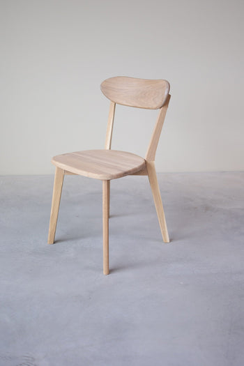Pack of 2 or 4 Solid Oak Dining Chairs Isku | NordicStory