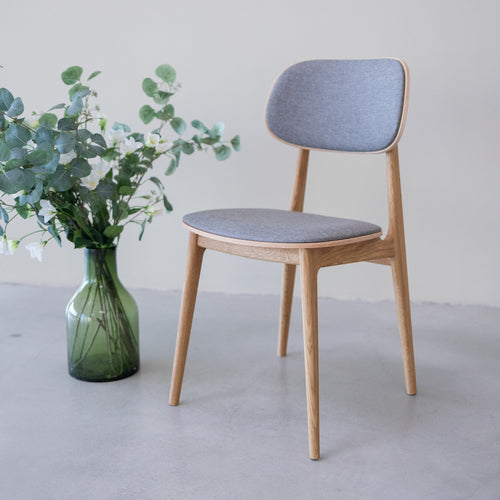 Pack of 2 or 4 Varde Dining Chairs, Solid Oak Frame, Upholstery | NordicStory
