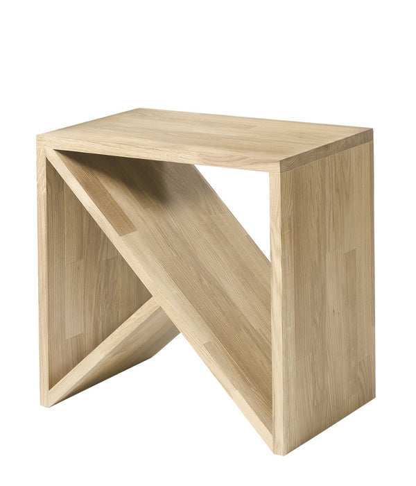 Side table, solid oak bedside table Denmark, 45 x 30 x 45 cm. | NordicStory