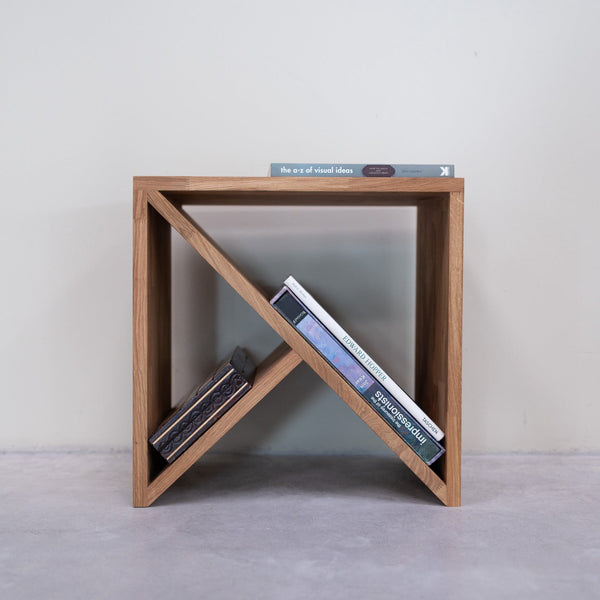 Side table, solid oak bedside table Denmark, 45 x 30 x 45 cm. | NordicStory