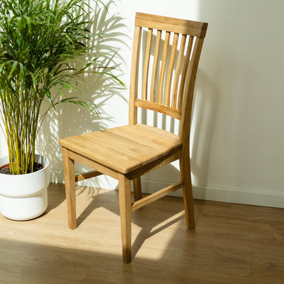 Pack of 2 or 4 Solid Oak Dining Chairs Provance | VESKOR