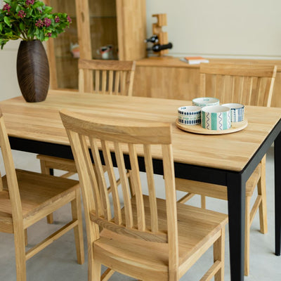 Pack of 2 or 4 Solid Oak Dining Chairs Provance | VESKOR
