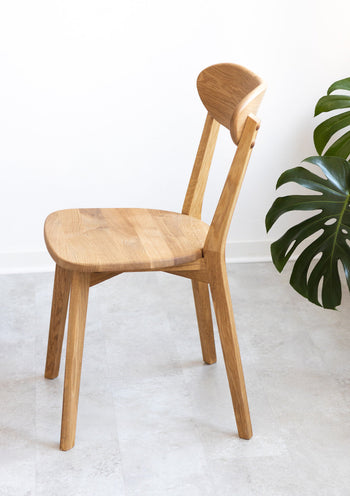 Pack of 2 or 4 Solid Oak Dining Chairs Isku | NordicStory