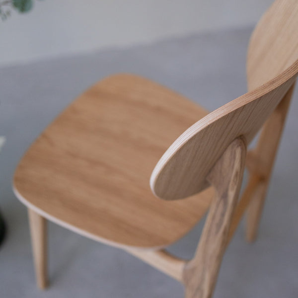Pack of 2 or 4 Varde Dining Chairs, Solid Oak Wood Frame | NordicStory