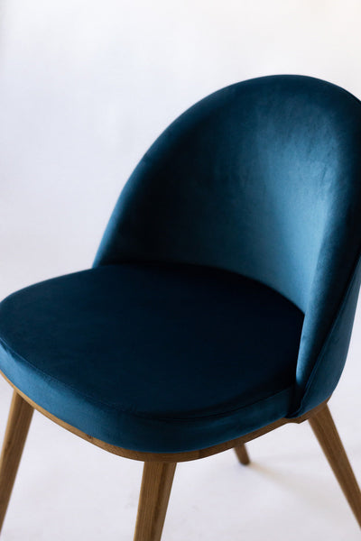 Pack of 2 or 4 Clara Dining Chairs, Solid Oak Wood Frame, Upholstered in Monako Blue | NordicStory