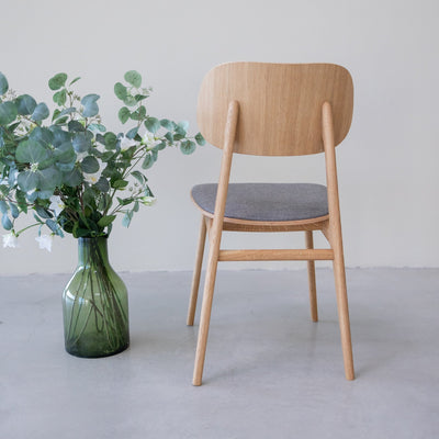 Pack of 2 or 4 Varde Dining Chairs, Solid Oak Frame, Upholstery | NordicStory
