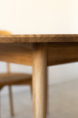 Round extendable dining table in solid oak Escandi 3, 100-130 x 100 x 75 cm | NordicStory