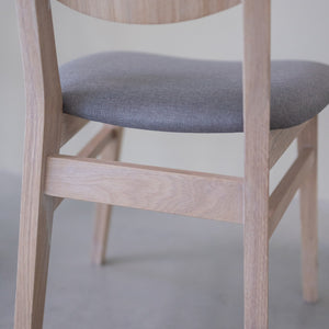 Pack of 2 or 4 Nova Dining Chairs, Solid Bleached Oak Frame | NordicStory