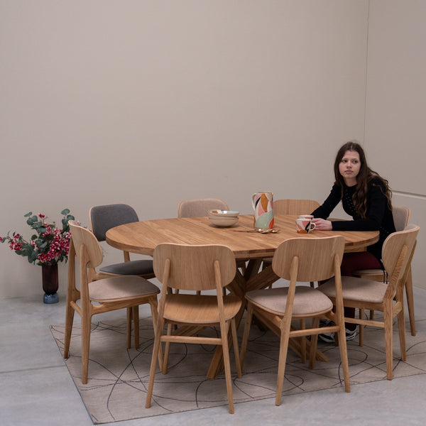 NordicStory Holger round extendable dining table in solid oak