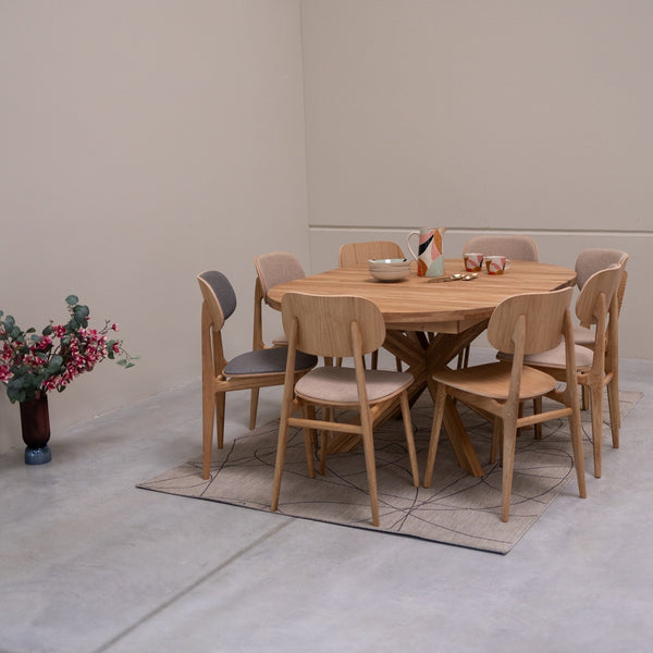 NordicStory Holger round extendable dining table in solid oak