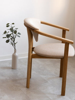 Pack of 2 or 4 Alexis Dining Chairs, Solid Oak Frame, Beige Upholstery | NordicStory