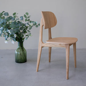 Pack of 2 or 4 Varde Dining Chairs, Solid Oak Wood Frame | NordicStory