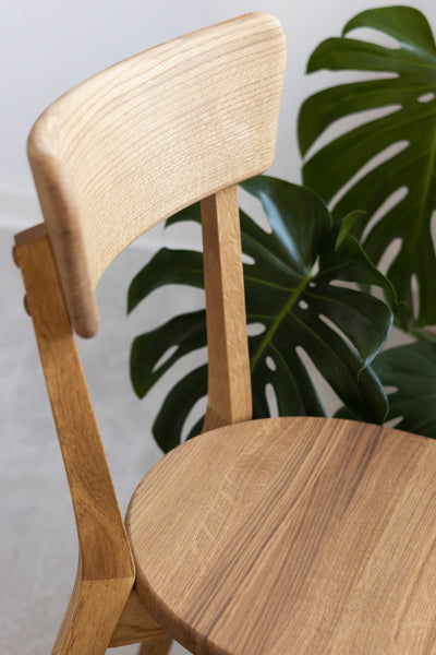 Pack of 2 or 4 Solid Oak Wood Dining Chairs Diana | NordicStory