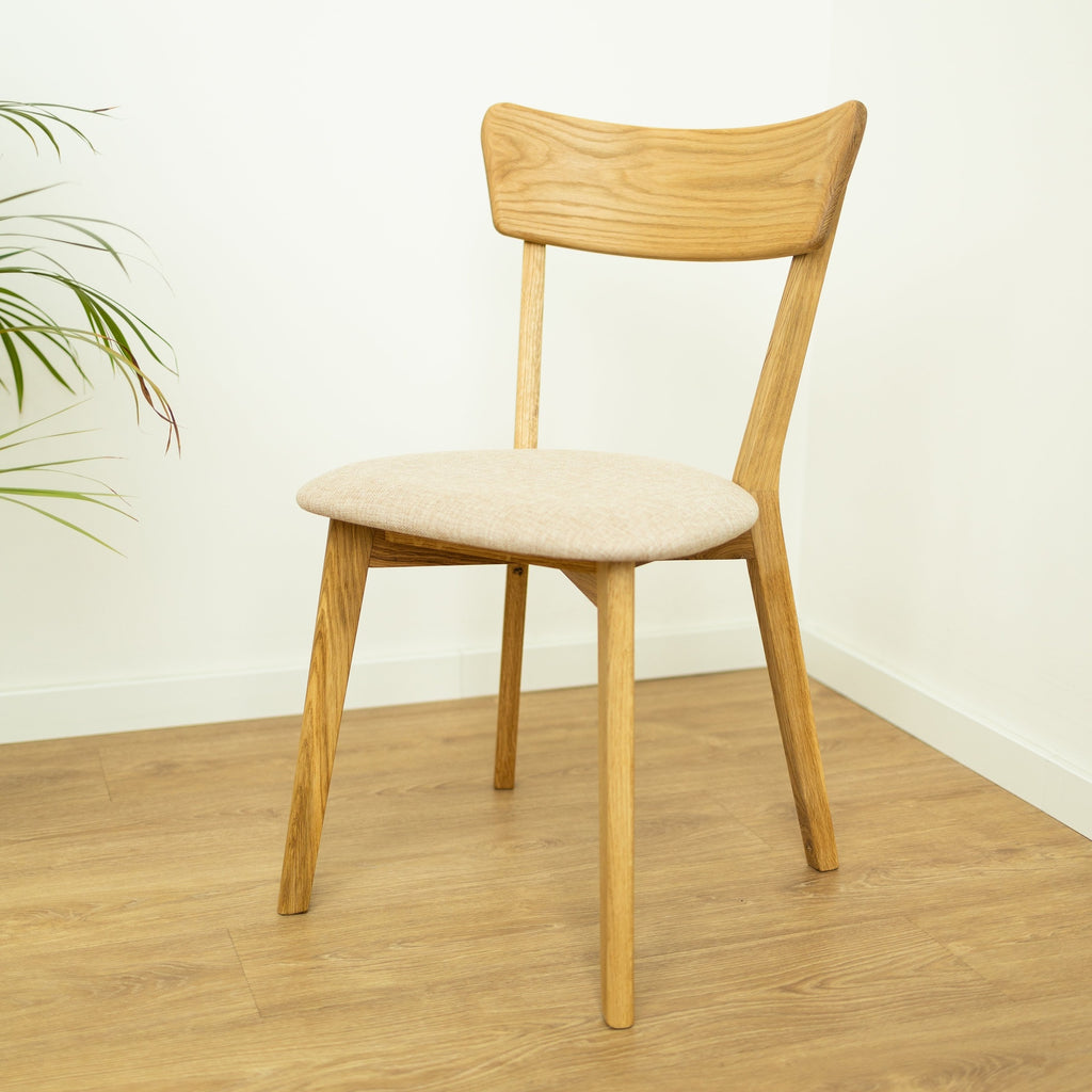 Pack of 2 or 4 Solid Oak Dining Chairs Diana Beige | NordicStory