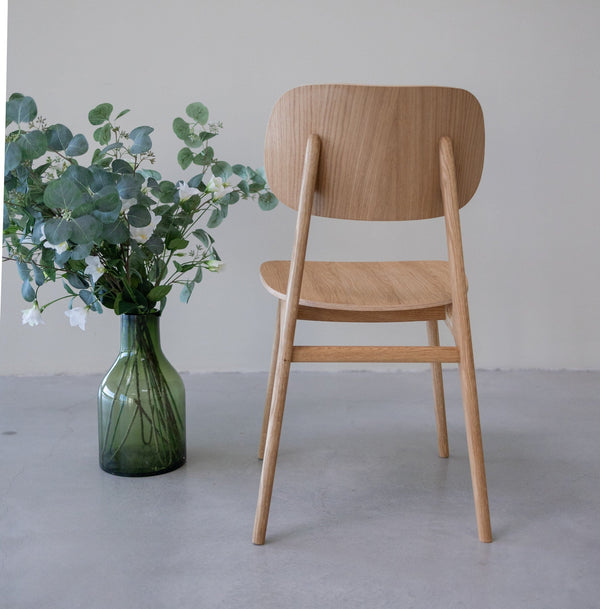 Pack of 2 or 4 Varde Dining Chairs, Solid Oak Wood Frame | NordicStory