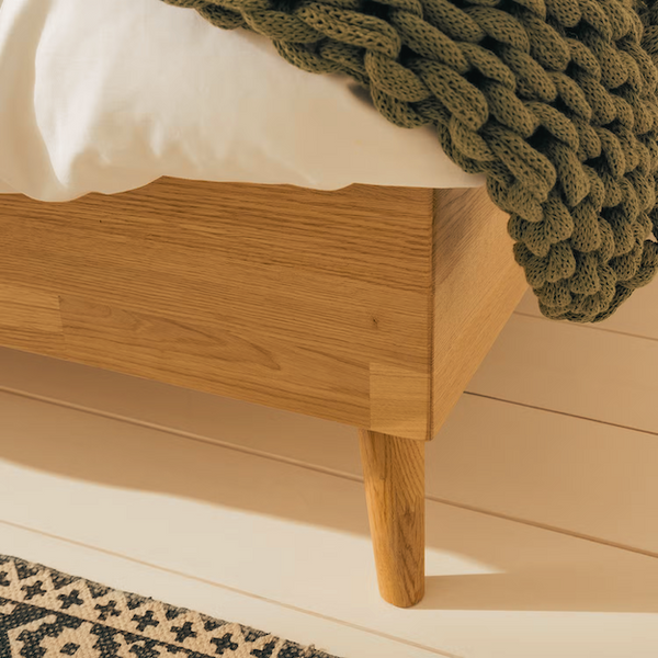 Solid oak bed Escandi 2, 140 x 200 cm / 160 x 200 cm / 180 x 200 cm | NordicStory
